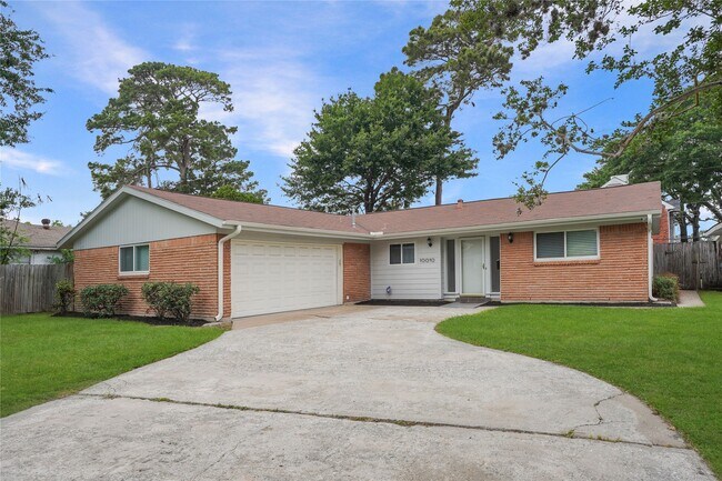 Photo - 10010 Westview Dr