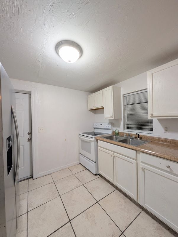 Photo - 17 Lenox Ct