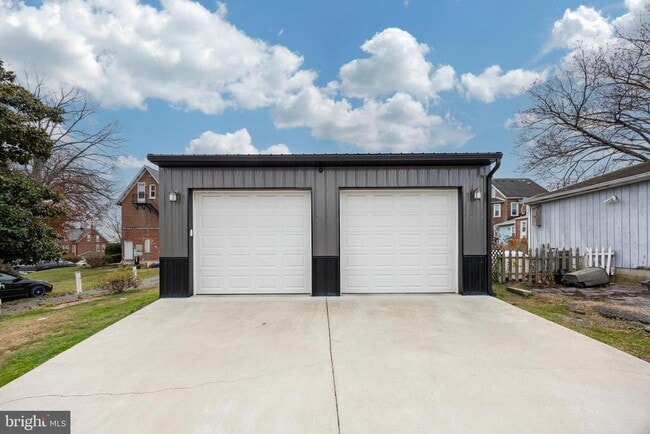 Photo - 313 Chestnut St