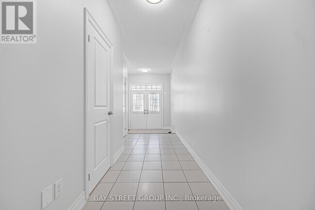 Photo - 60 Mohandas Dr