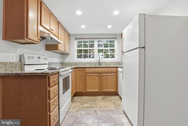 Photo - 119 Fort Evans Rd SE Unit B