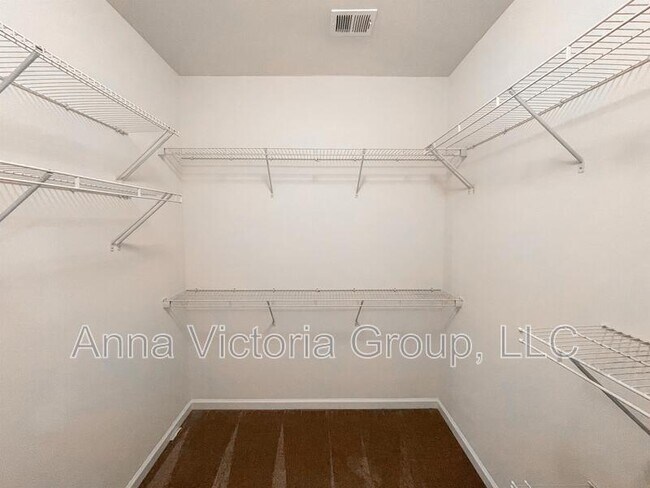 Photo - 15501 Newtonmore Ln