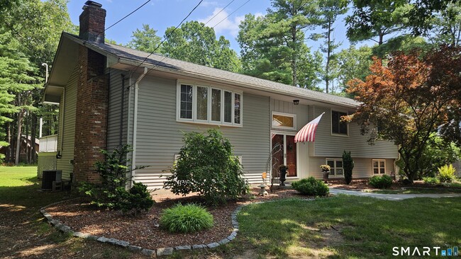 Building Photo - 878 Manchester Rd