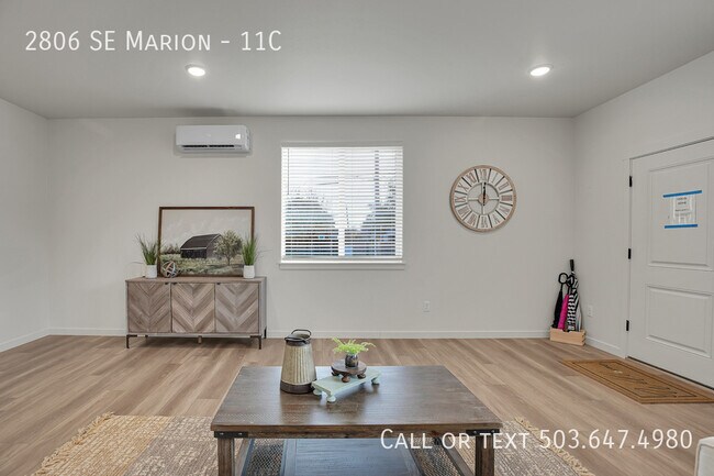Photo - 2806 Marion St SE