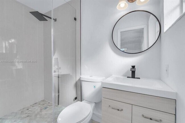 Photo - 3 bedroom in Hollywood FL 33021