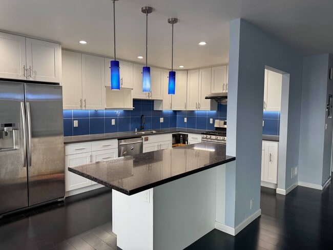 Kitchen - 577 Price St