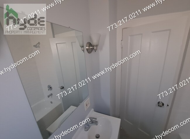 Photo - 10017 S La Salle St