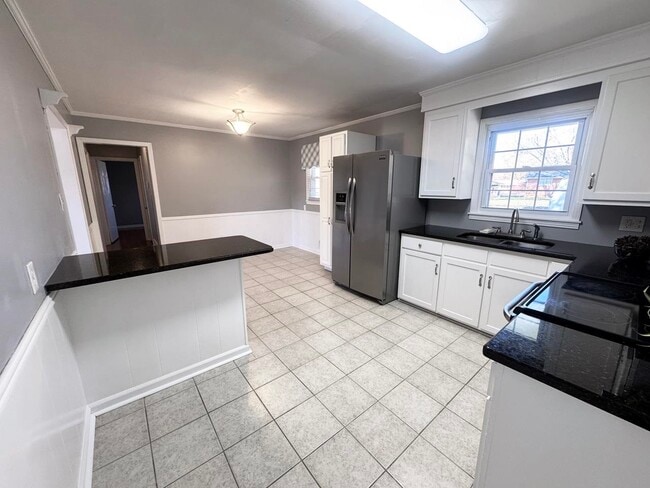 Photo - 316 Emmett Ave