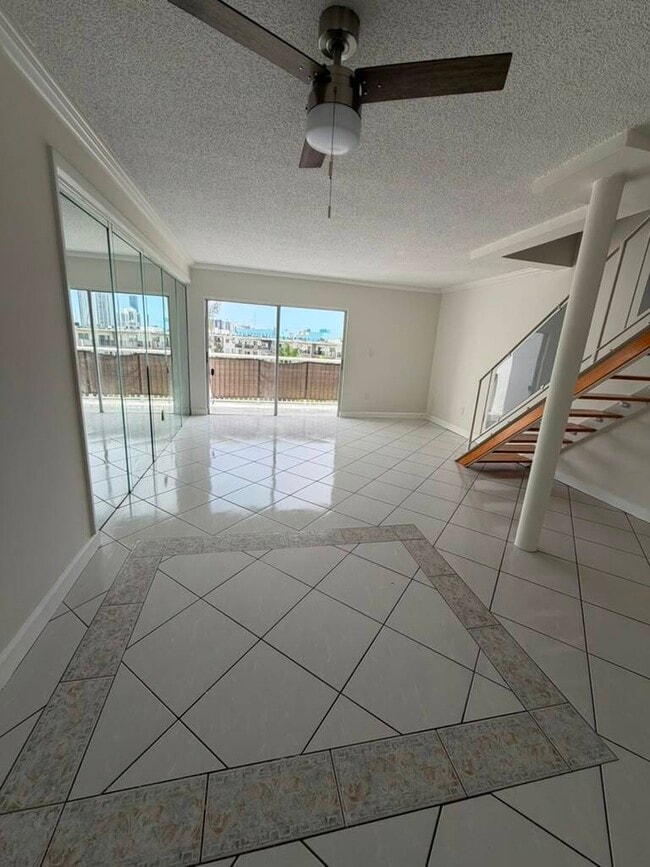 Photo - 17800 Atlantic Blvd