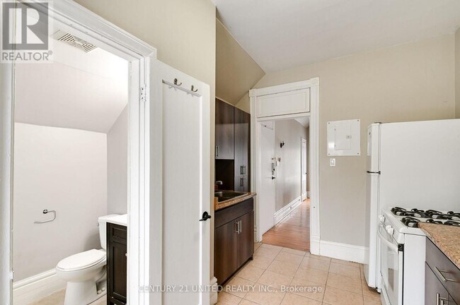 Photo - 337 Boler Rd