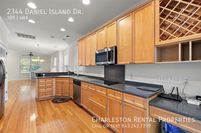 Photo - 2344 Daniel Island Dr