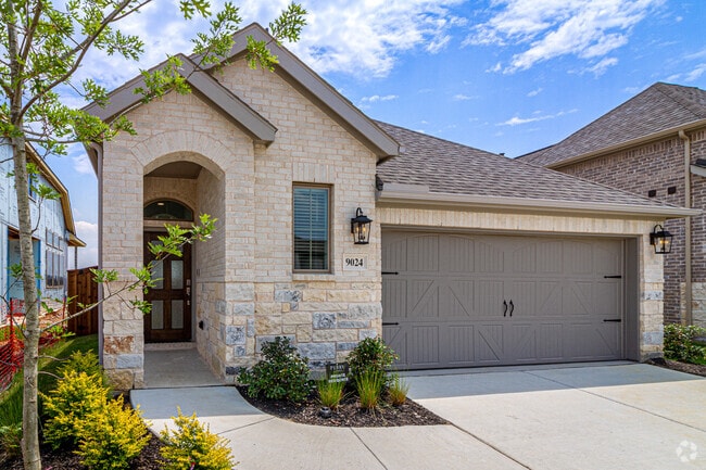 Building Photo - 9024 Winding Crk Dr Rental