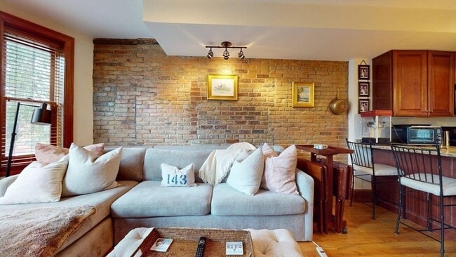 Photo - 661 Tremont St Unit 3##