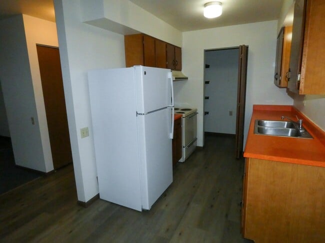 Photo - 401 Grant St