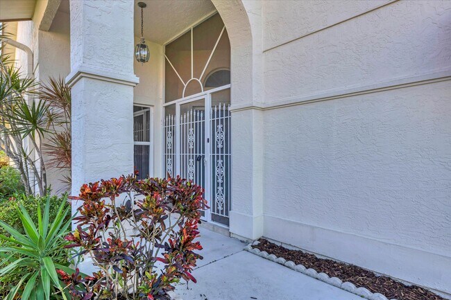 4998 Tamarack Trail