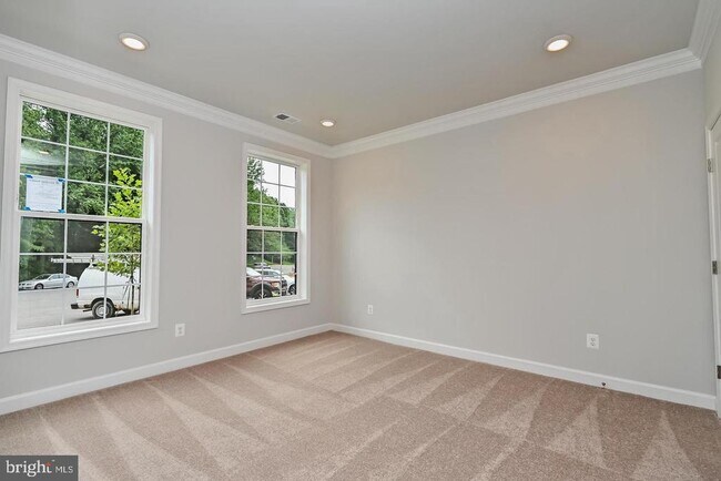 Photo - 4404 Fair Lakes Ct