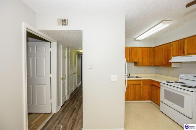 Photo - 623 Stewart St Unit 304