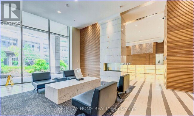 Photo - 2191 Yonge St Unit 2010