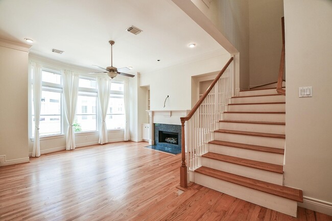 Photo - 1025 Marconi St