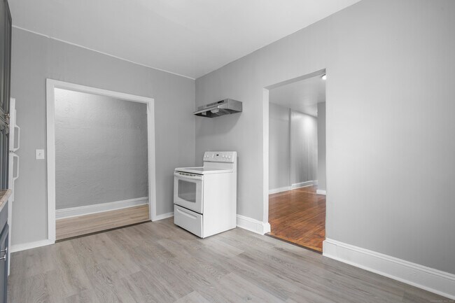 Photo - 202 Mather St Unit 3W