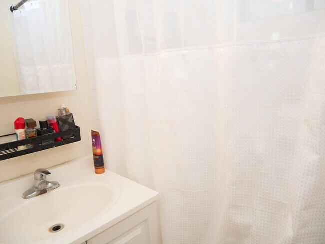 Photo - 1027 Commonwealth Ave Unit 27