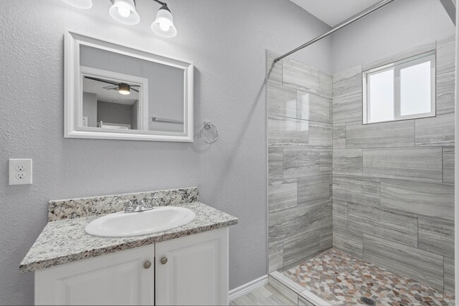 Photo - 16680 E Ivanhoe St