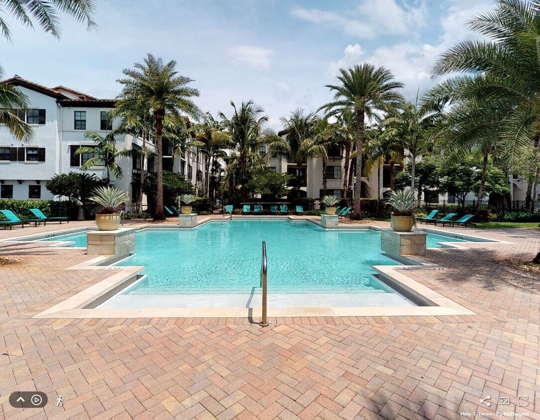 Photo - AMLI Toscana Place Apartments