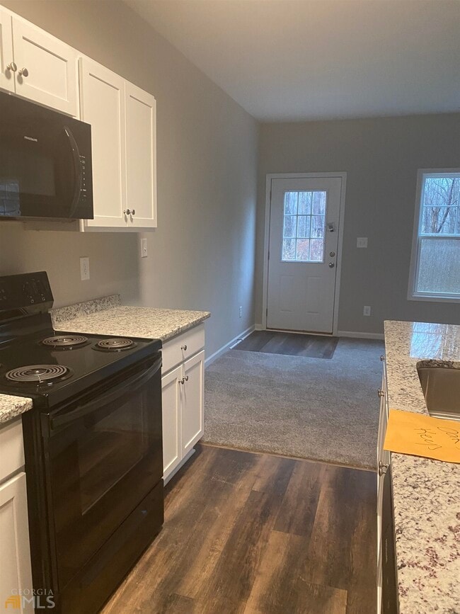 Photo - 538 Maggie Ln