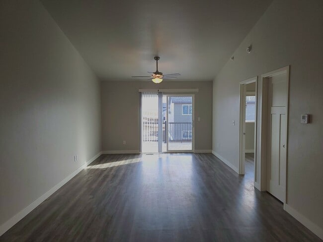 Photo - 3 bedroom 2 bathroom townhome with 1 car garage