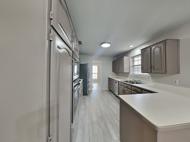 Photo - 4912 Barberry Dr