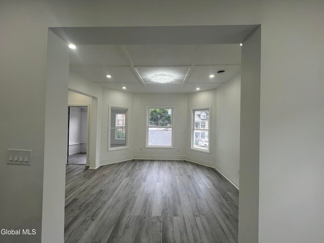 Photo - 239 McClellan St