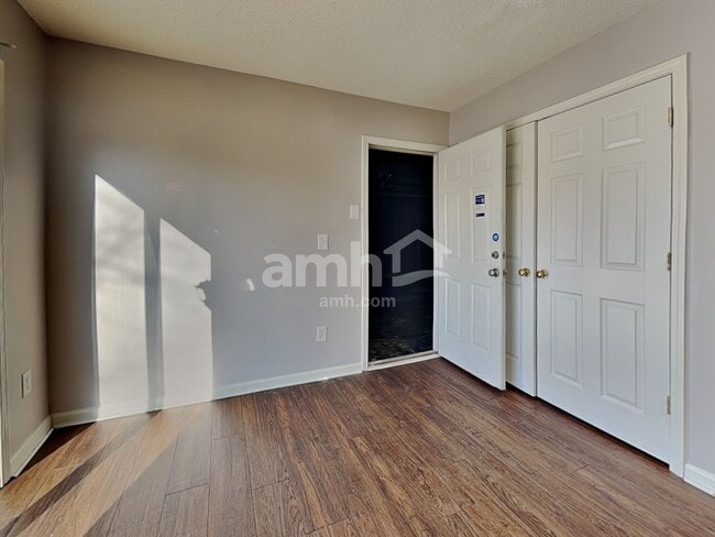 Photo - 1333 Harland St