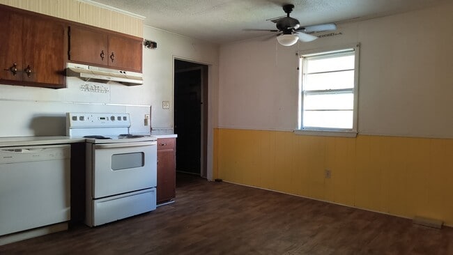 Photo - 10 W Millaway Dr
