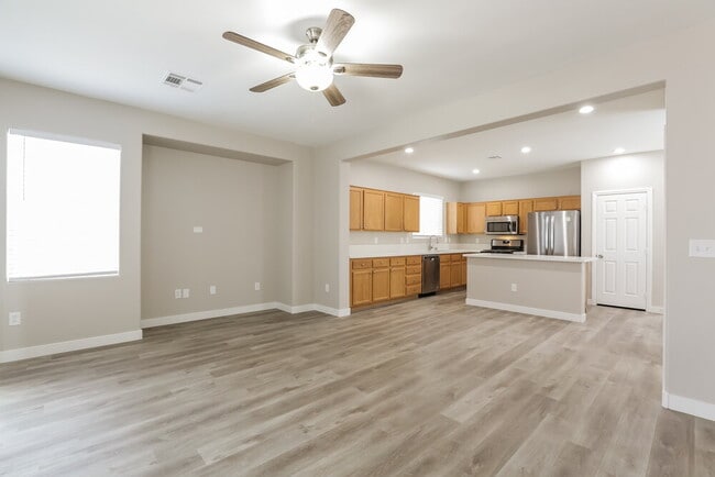 Photo - 7881 Harp Tree St