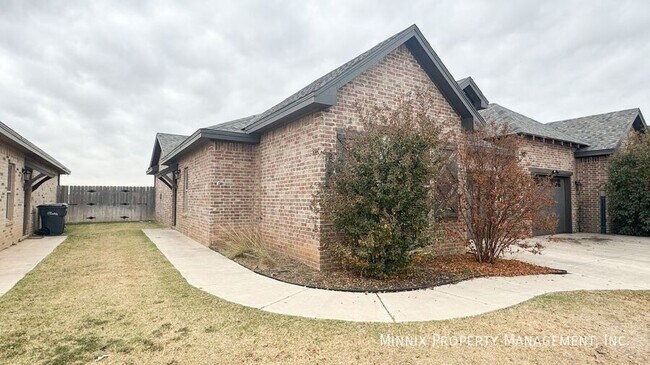 Photo - 2009 102nd St Unit A