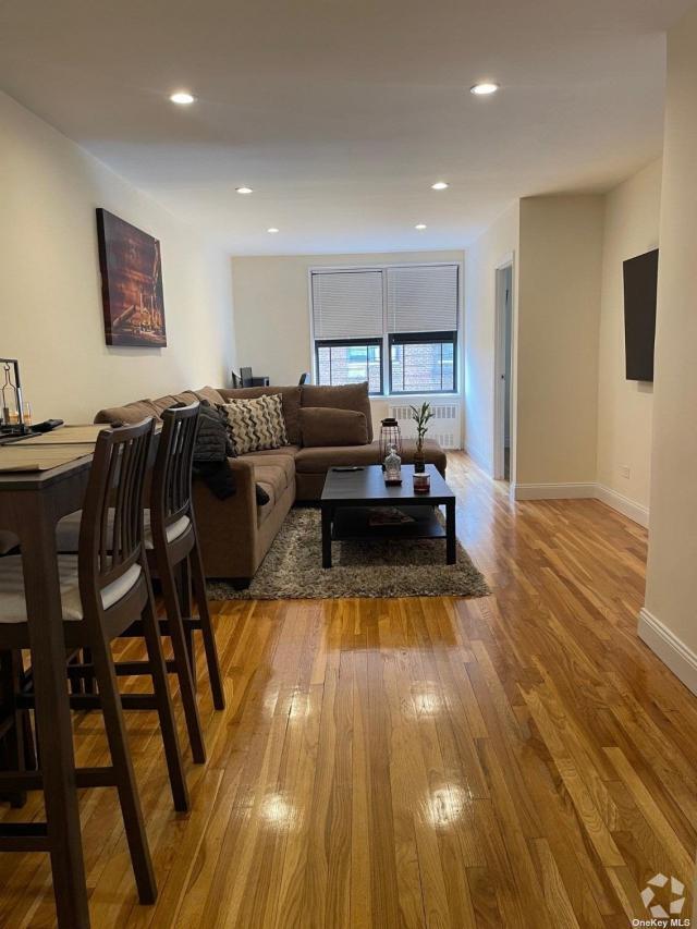 Building Photo - 1 bedroom in Forest Hills NY 11375 Unit 5G Rental