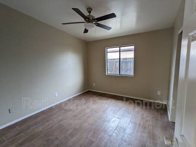 3310 E Bermuda St Unit 2