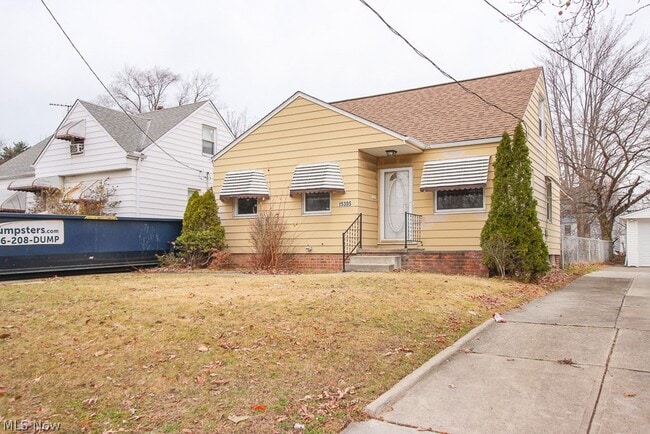 Photo - 15305 Rockside Rd