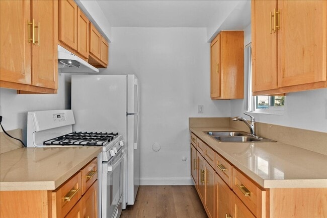 Photo - 4932 Lennox Blvd Unidad 01