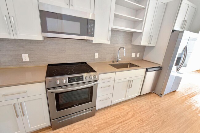 Photo - 101 S Tryon St