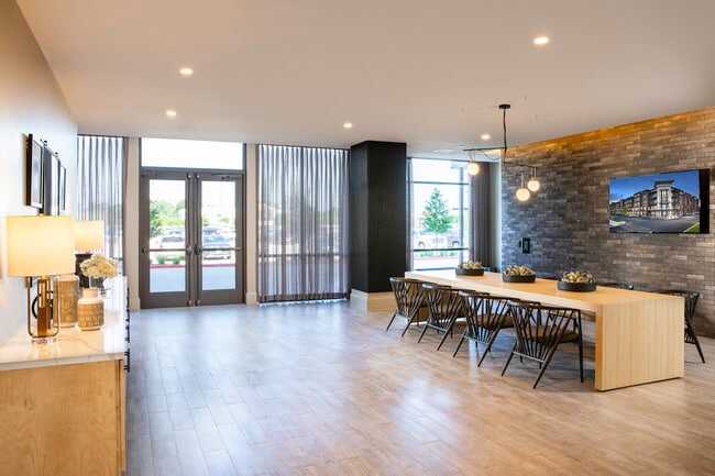 Photo - 27Seventy Lower Heights