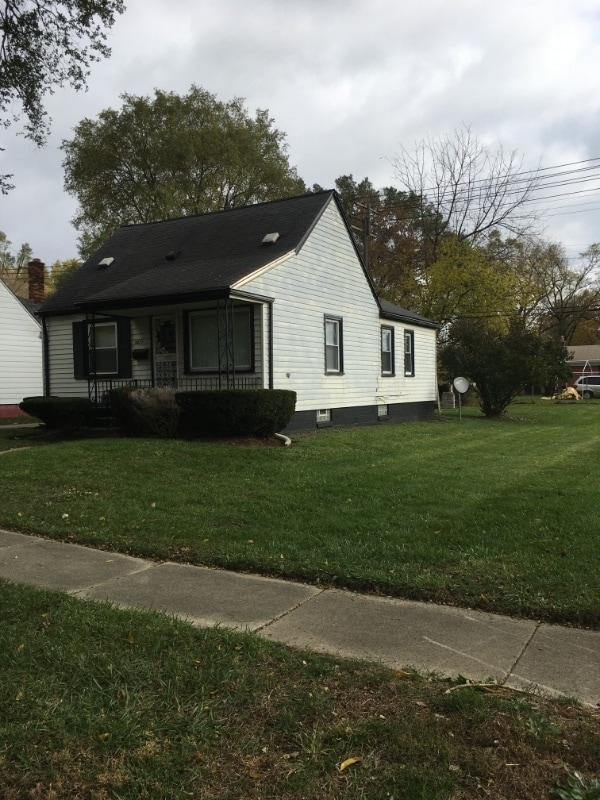 Photo - 3425 Moore St