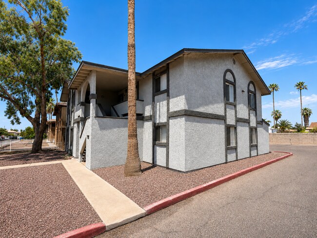 3128 E Cicero St Unidad 102