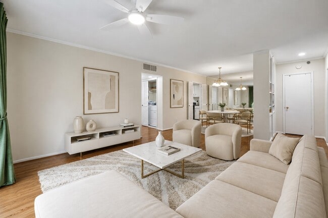 Photo - 2238 S Piney Point Rd Unit 109