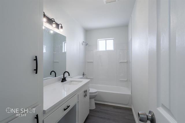 Photo - 1718 Dayton Dr