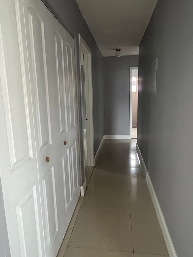 Photo - 147 NE 168th St