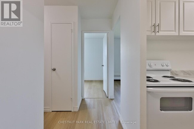 Photo - 888 Glen St Unit 507