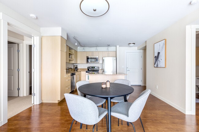 215 10th Ave E Unit SI ID2029A