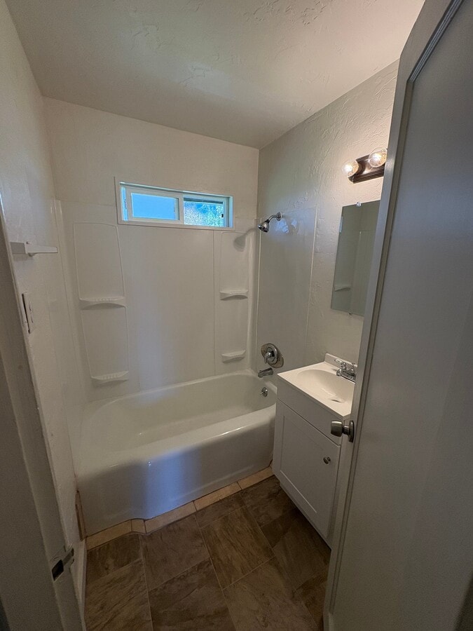 Photo - 591 W Sherman St Unit 5