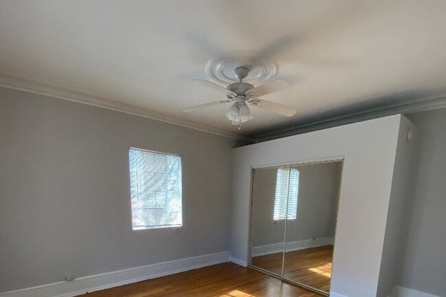 Photo - 834 Barnett St NE Unidad B